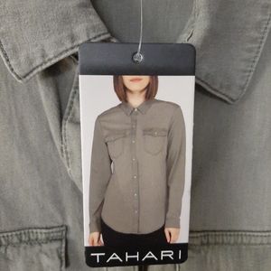 Button up long sleeve shirt ~ Size Small